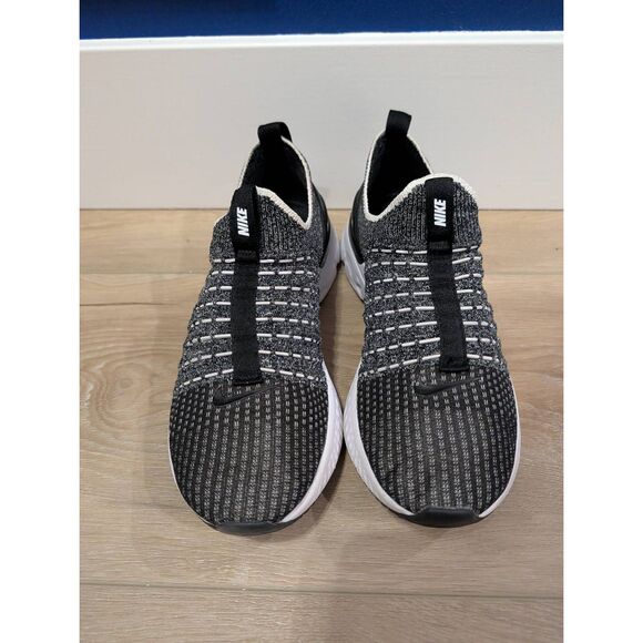 Nike React Phantom Run Flyknit 2 Slip-On Running Shoes Black White Women’s 8 - Picture 11 of 13